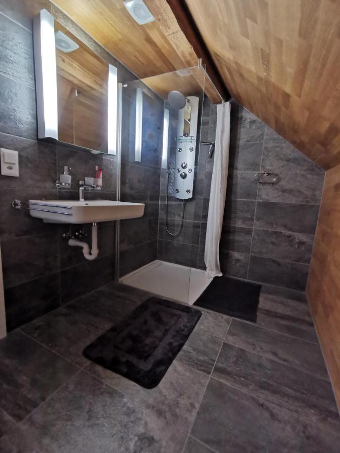 Jupi Huesli Villa Göschenen Buitenkant foto