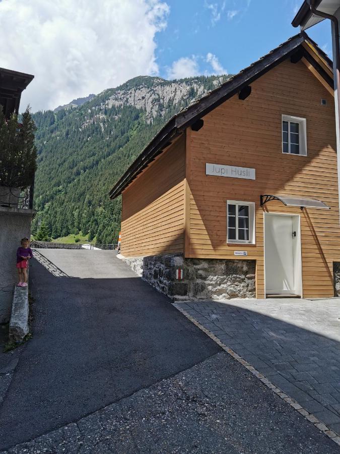 Jupi Huesli Villa Göschenen Buitenkant foto